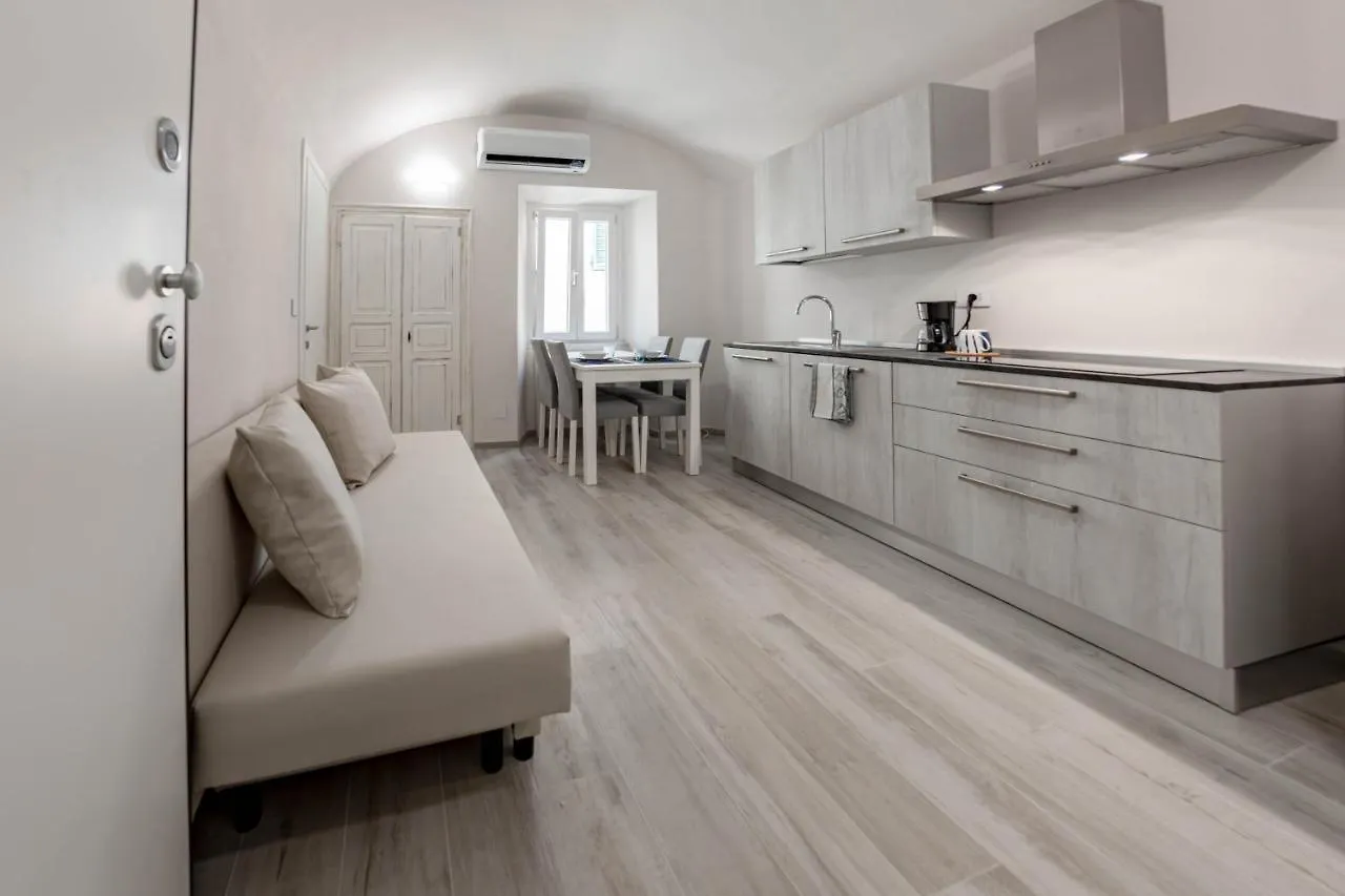 H11 Piccola Perla A Un Passo Dal Mare Apartment Santo Stefano al Mare